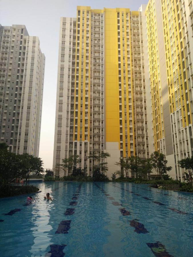 Springlake Apartemen 2Br-Sumarecon-Bekasi, By Bu Johan المظهر الخارجي الصورة